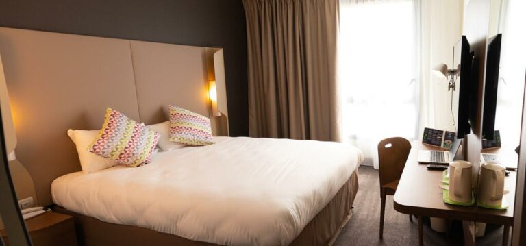 HOTEL CAMPANILE RUNGIS