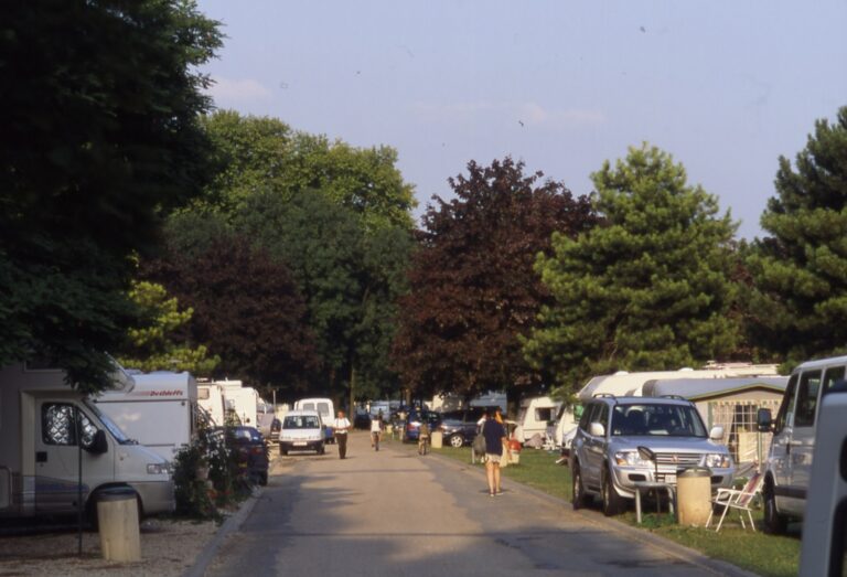 CAMPING PARIS EST – MARVILLA PARKS