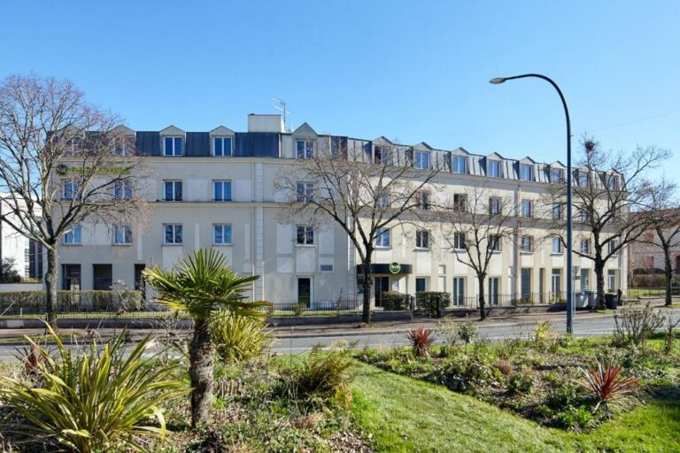 B&B HOTEL SAINT-MAUR CRÉTEIL