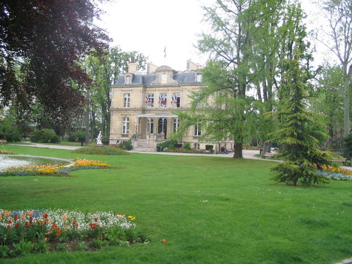 PARC DE LA MAIRIE DE CHOISY-LE-ROI