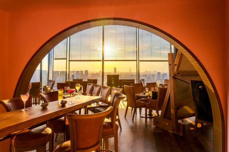 TOO RESTAURANT