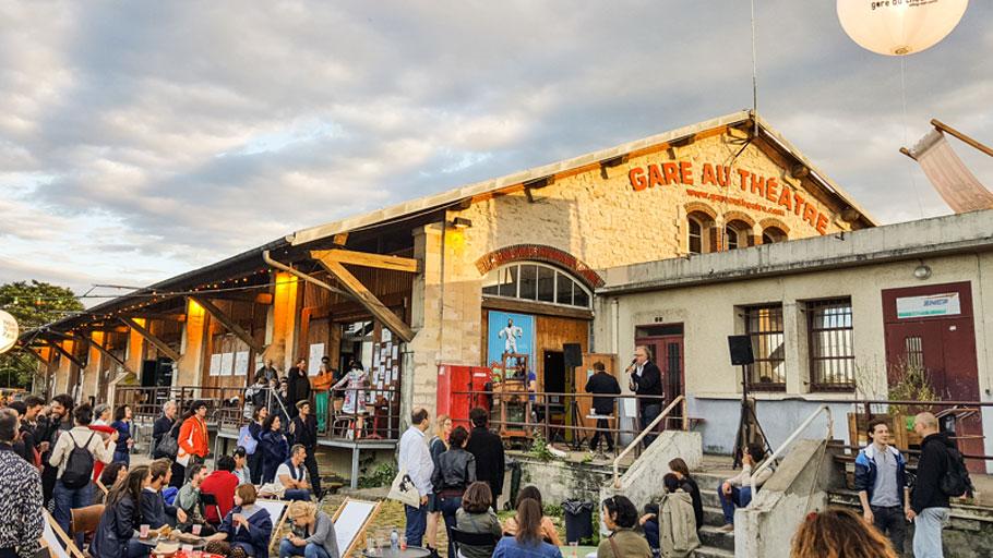 NOUVEAU GARE AU THÉÂTRE