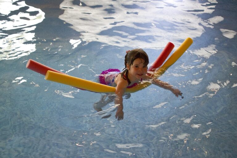 PISCINE CANETON