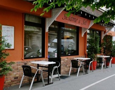 LA PLACE ROUGE