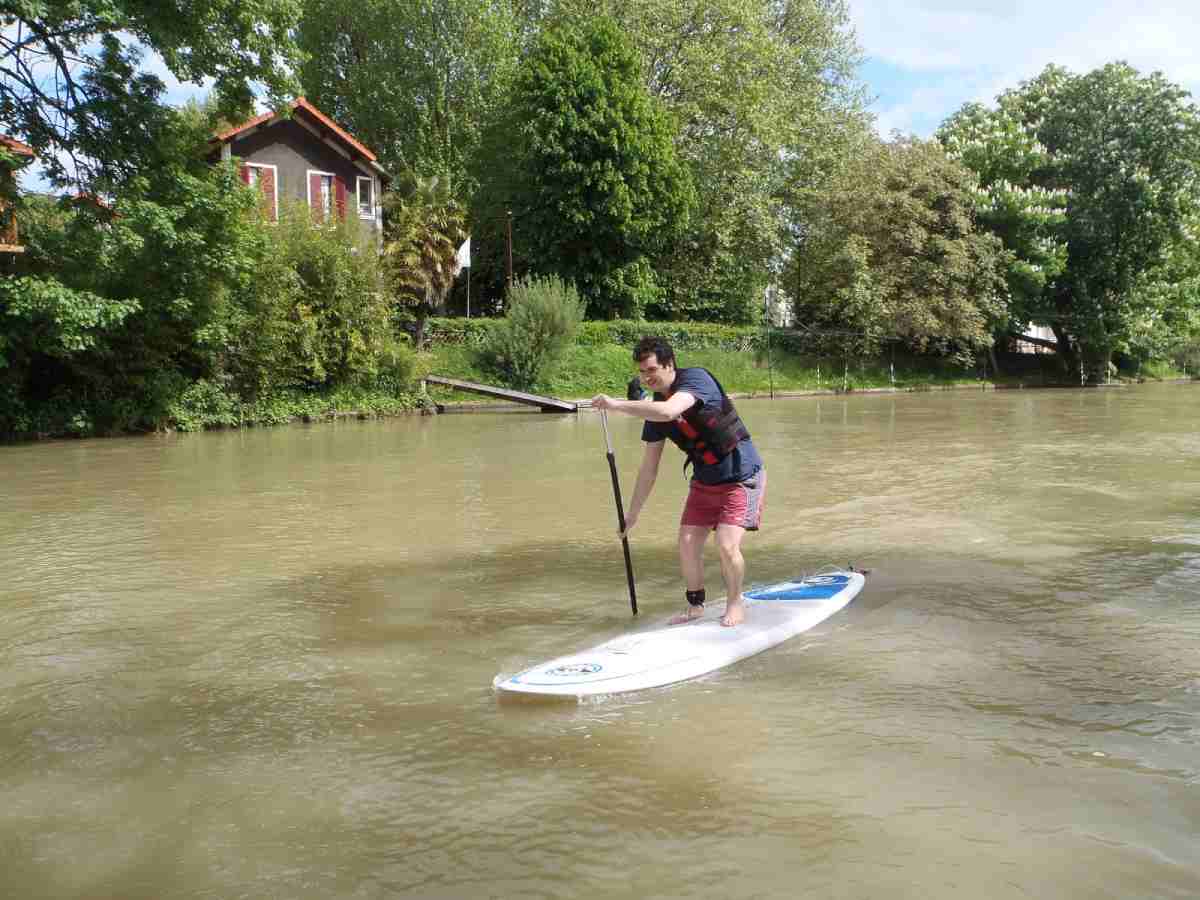 Stand-up paddle sur la Marne